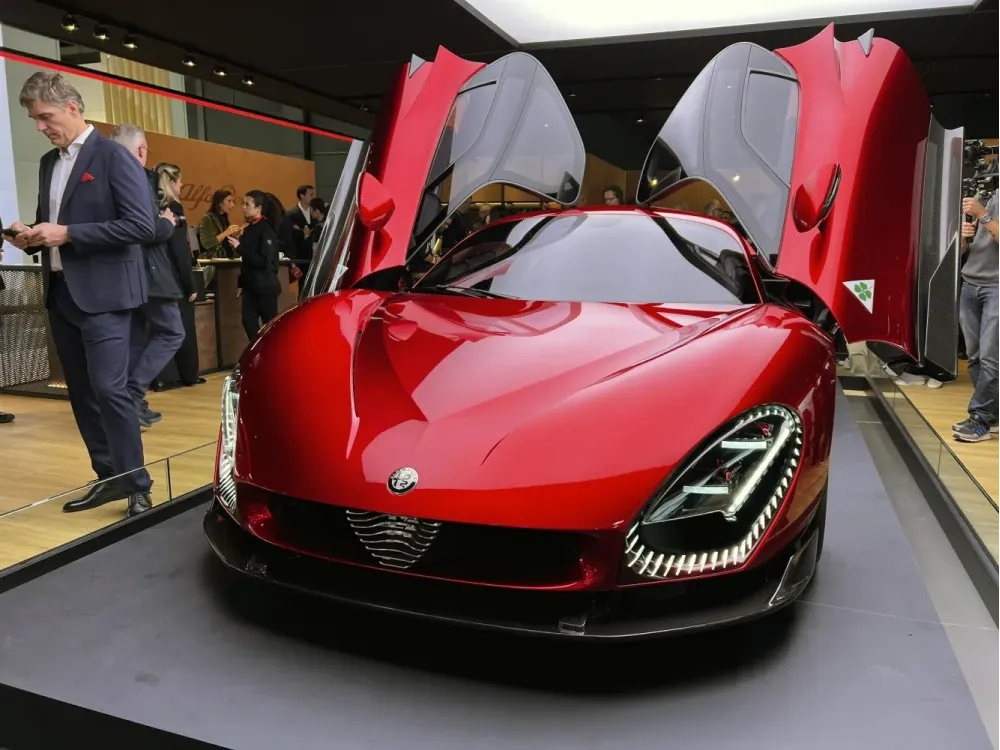 Alfa Romeo 33 Stradale 2023