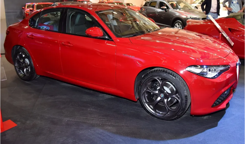 Alfa Romeo Giulia 952