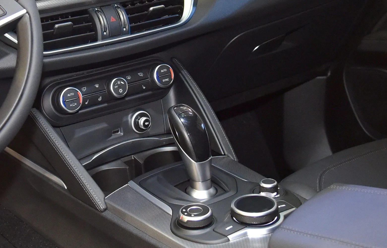 Image for Alfa Romeo Stelvio 949