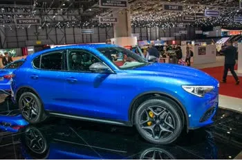 alfa-romeo stelvio 949-facelift-2022