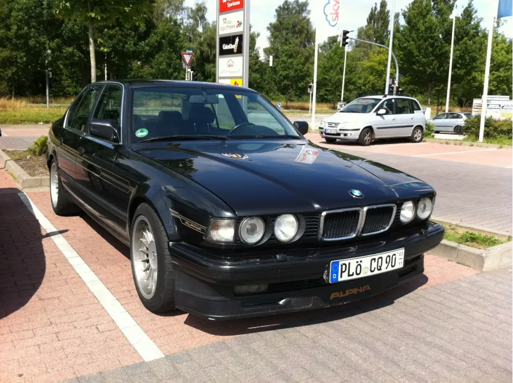 Alpina B11 E32