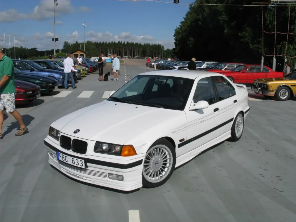 Alpina B3 E36