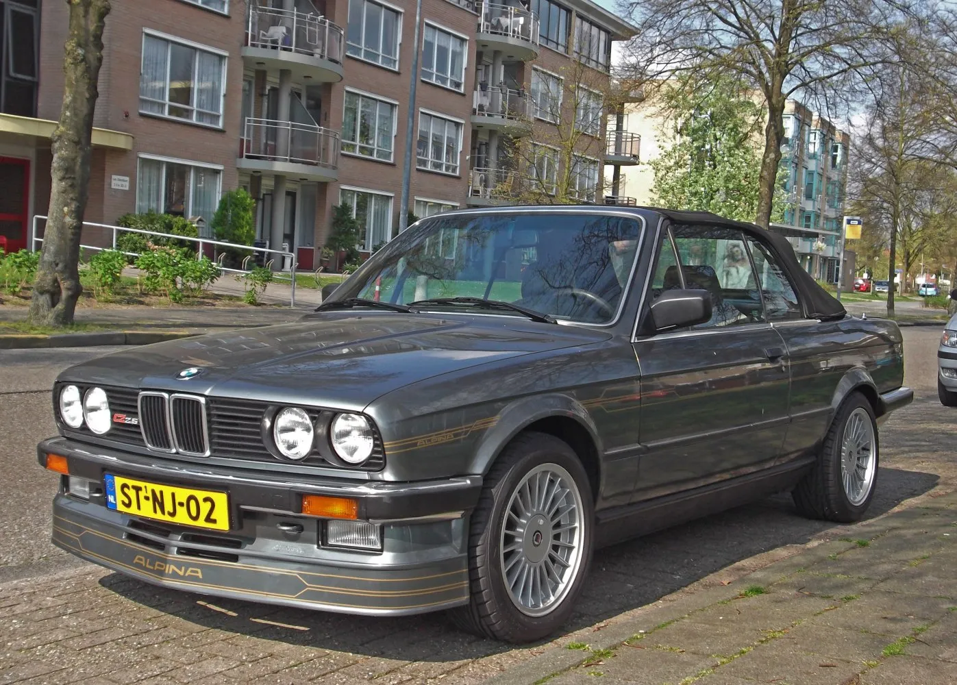 Alpina C2 Cabrio (E30)