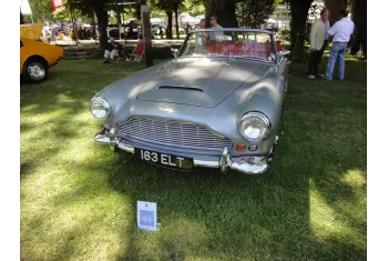 Aston Martin DB4 Convertible