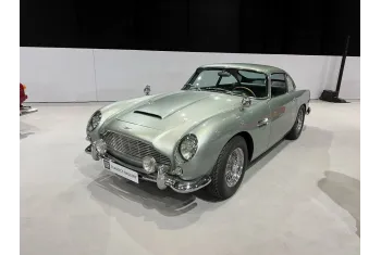 Aston Martin DB4 Series 3
