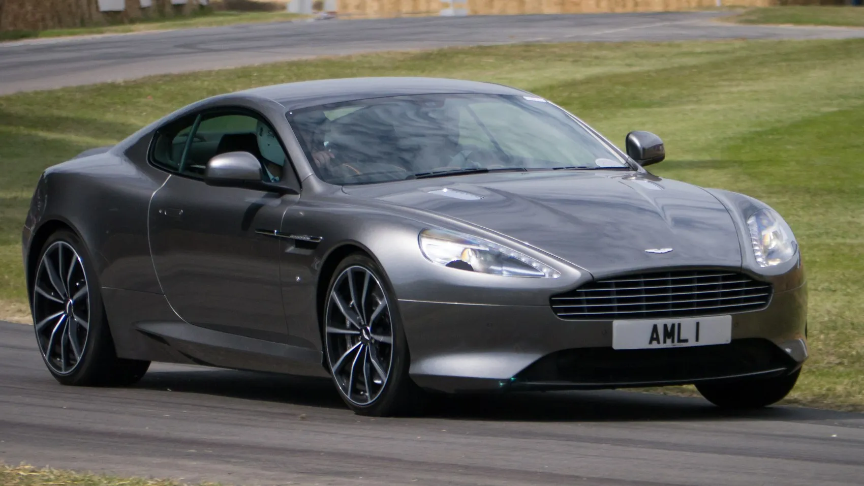 Aston Martin DB9 GT Coupe