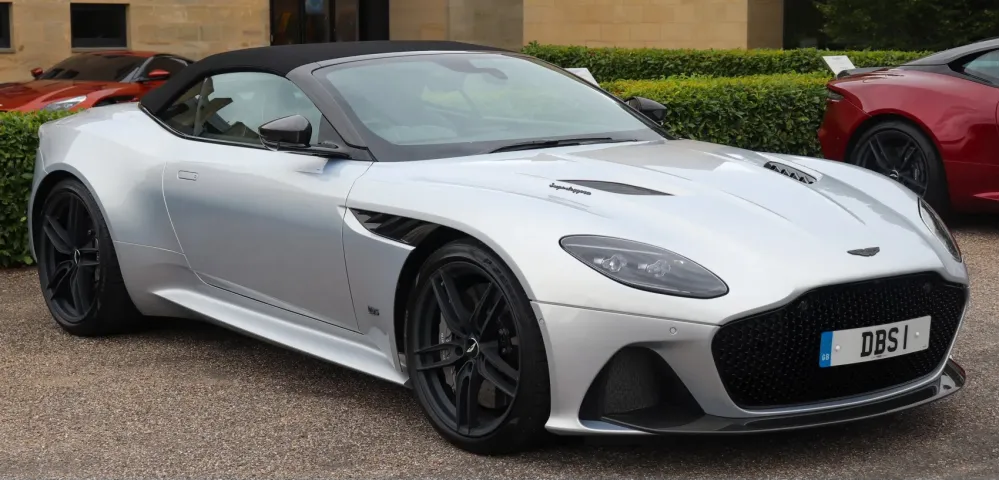 Aston Martin DBS Superleggera Volante