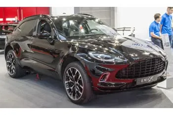 aston-martin dbx