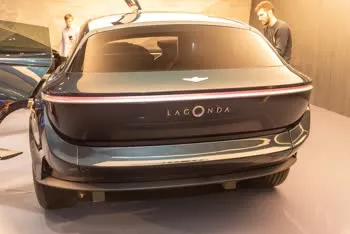aston-martin lagonda ii