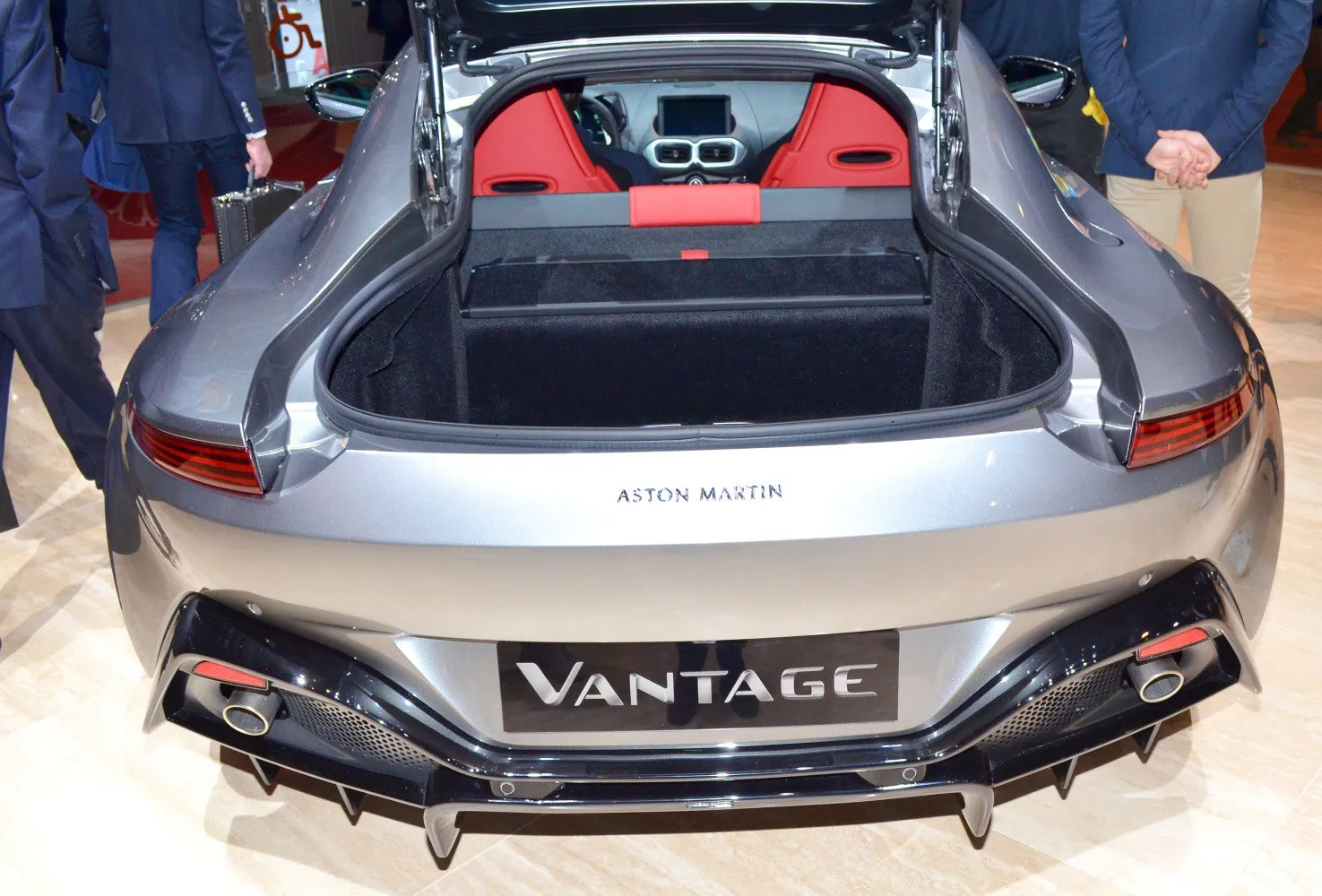 Image for Aston Martin V8 Vantage 2018