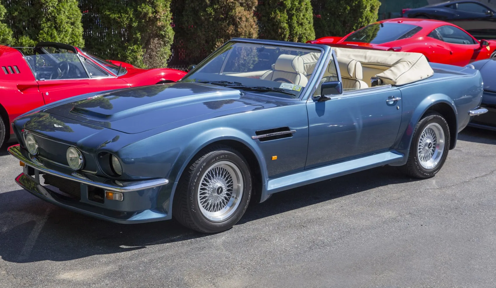 Aston Martin V8 Vantage V8 Volante