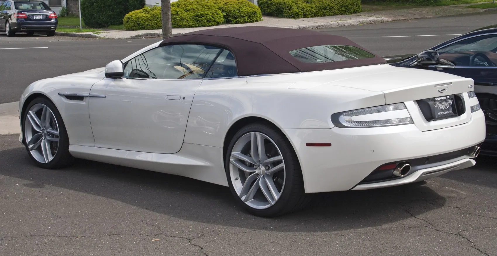 Image for Aston Martin Virage II Volante