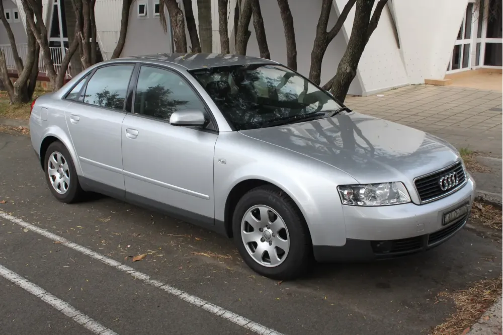 Audi A4 B6 8E