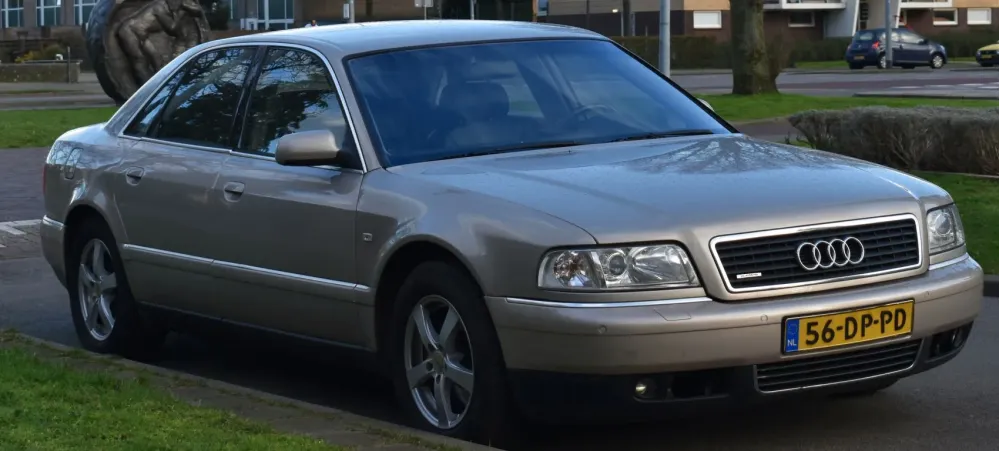 Audi A8 D2, 4D, facelift 1998