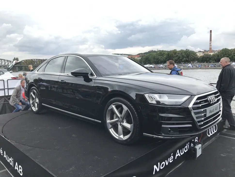Audi A8 D5