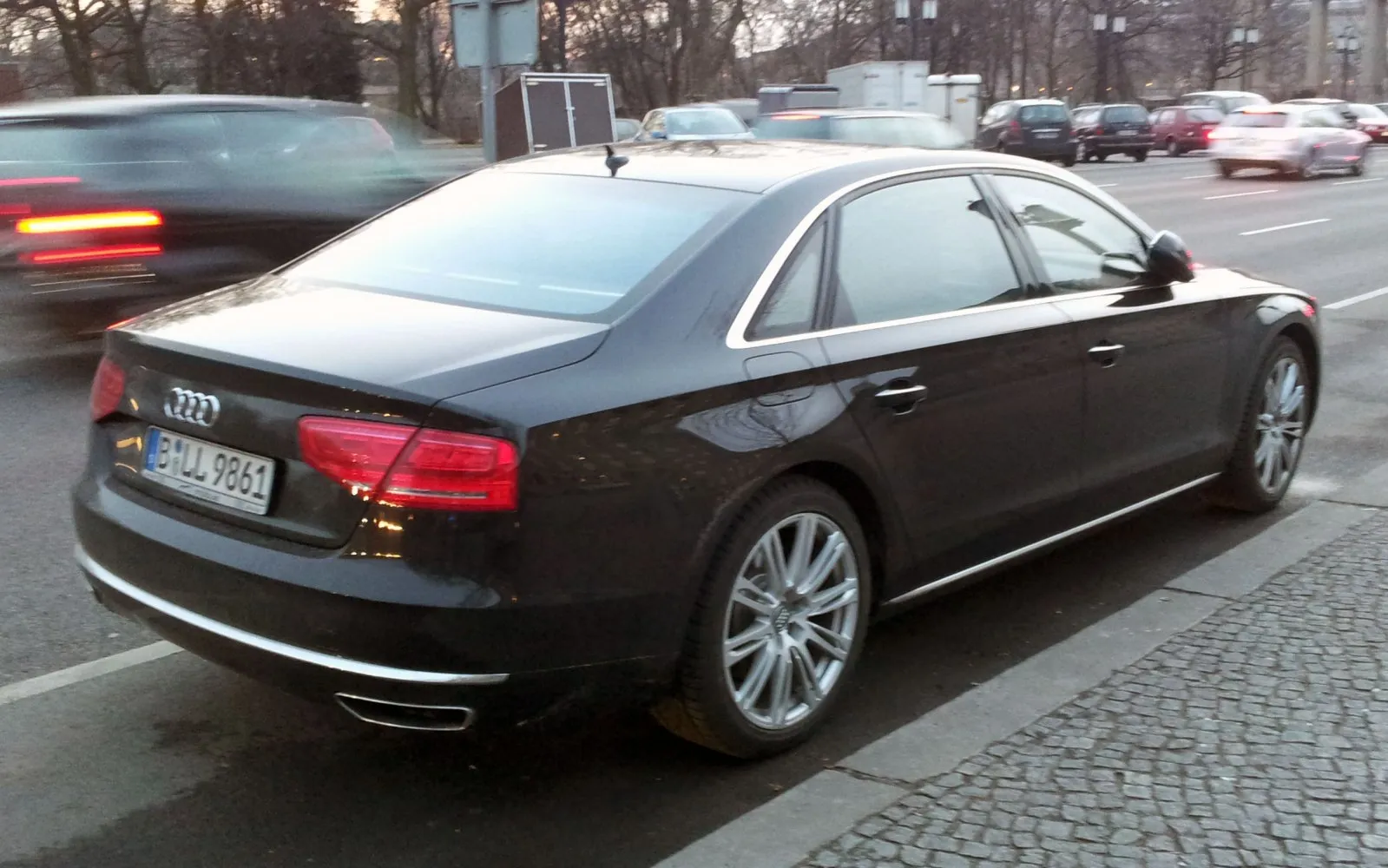 Image for Audi A8 Long (D4, 4H)