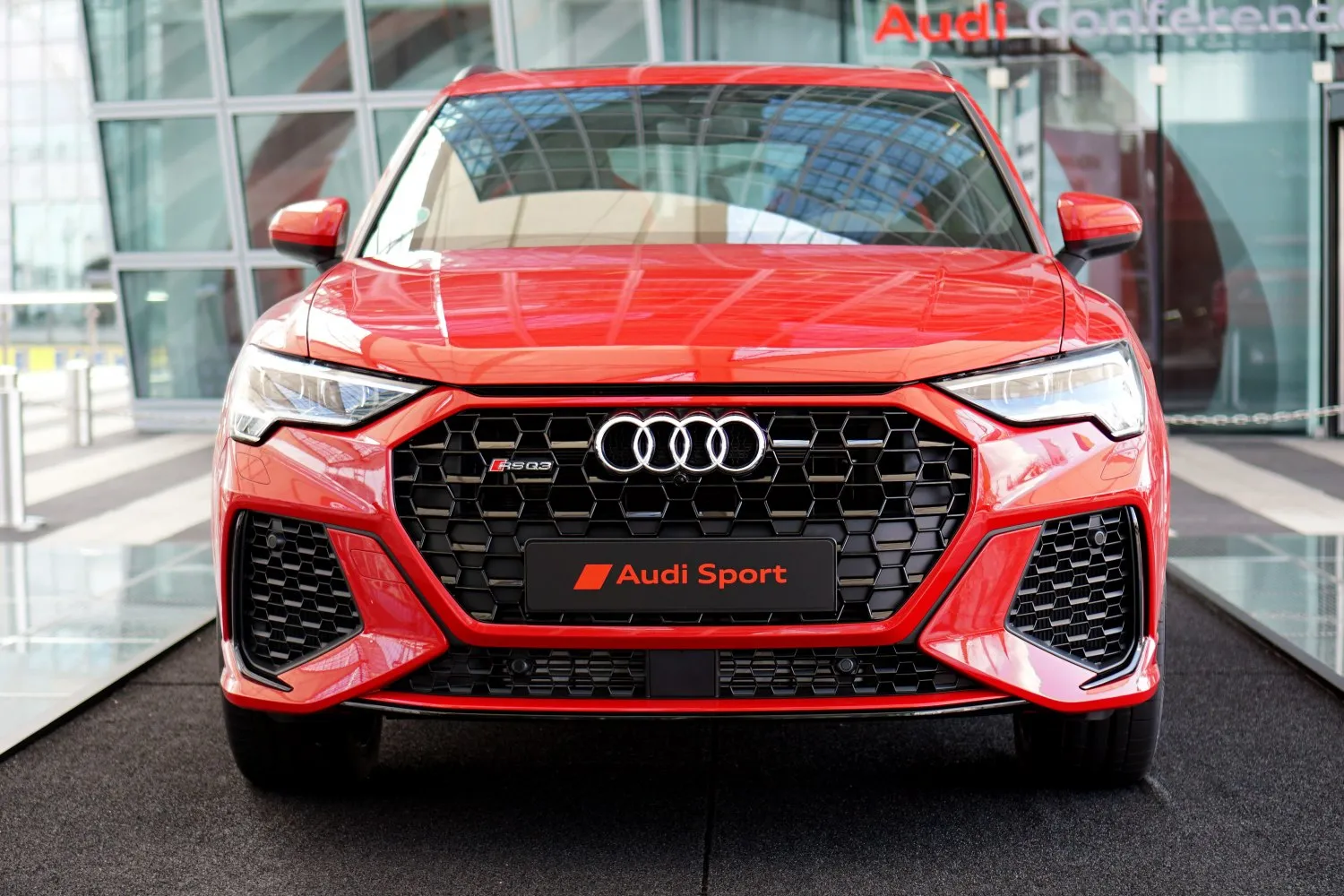 Image for Audi RS Q3 F3