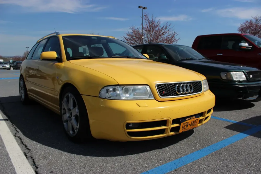 Audi S4 Avant (8D,B5)