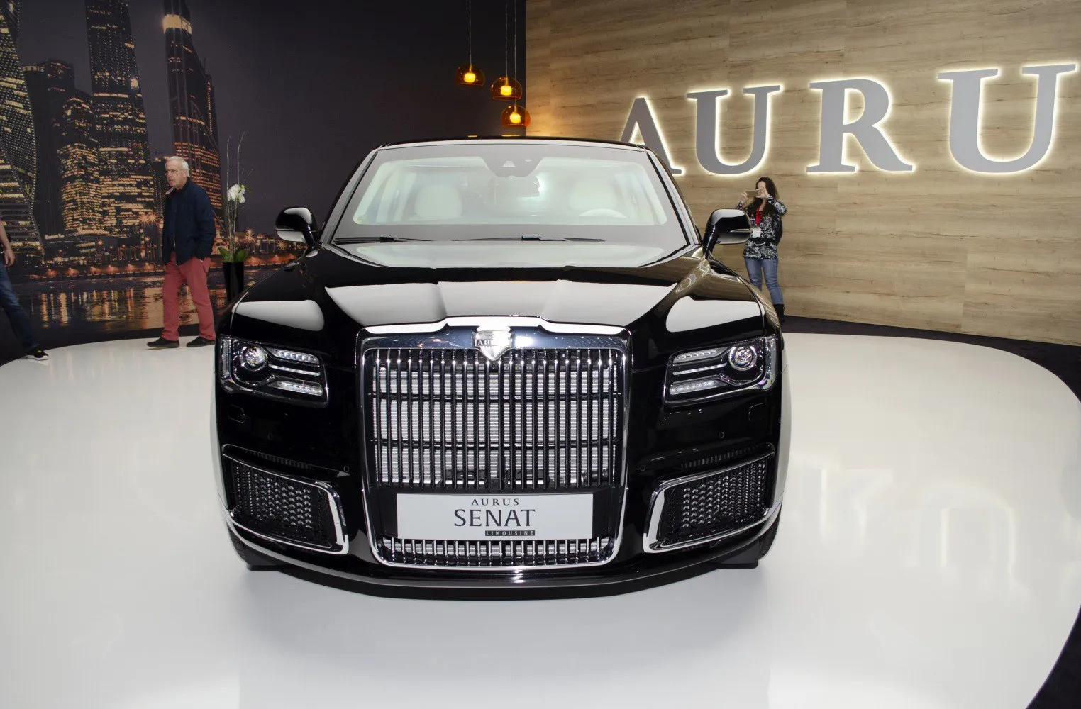 Aurus Senat Limousine