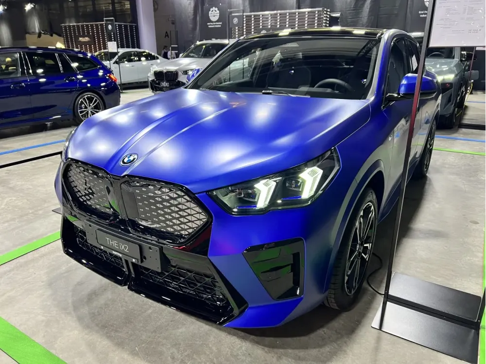BMW iX2 U10