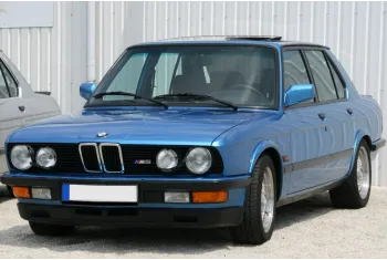 BMW M5 E28