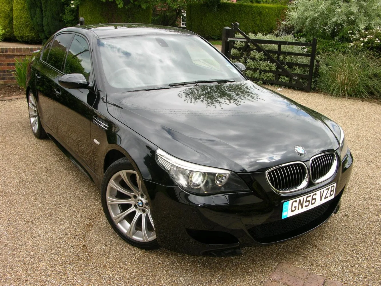 BMW M5 E60