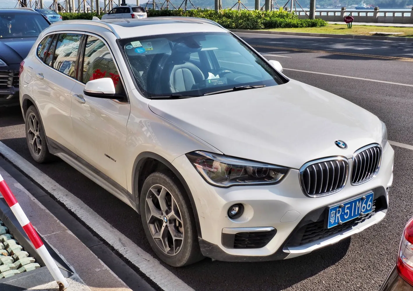 BMW X1 F49 Long