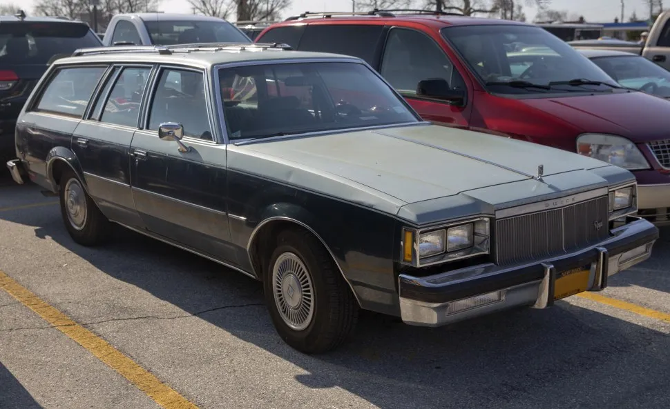 Buick Regal II Station Wagon