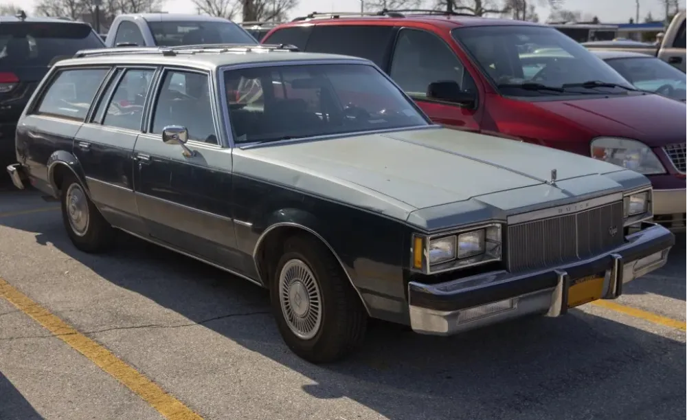 Buick Regal II Station Wagon
