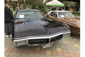 buick riviera vi