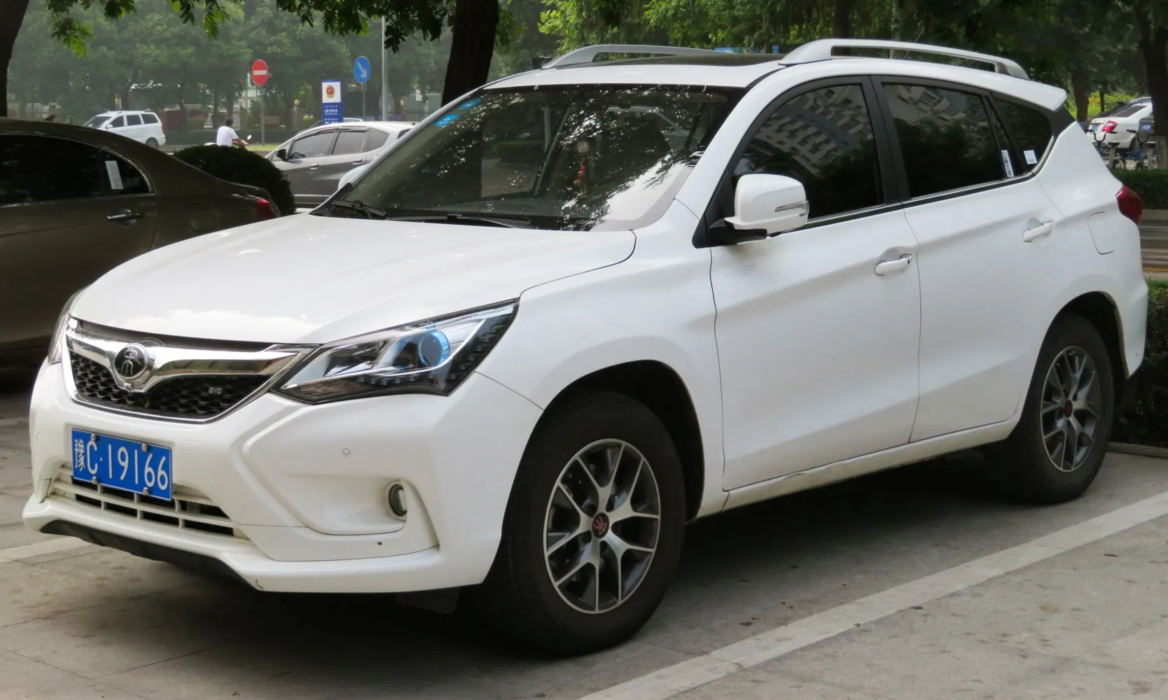BYD Song I