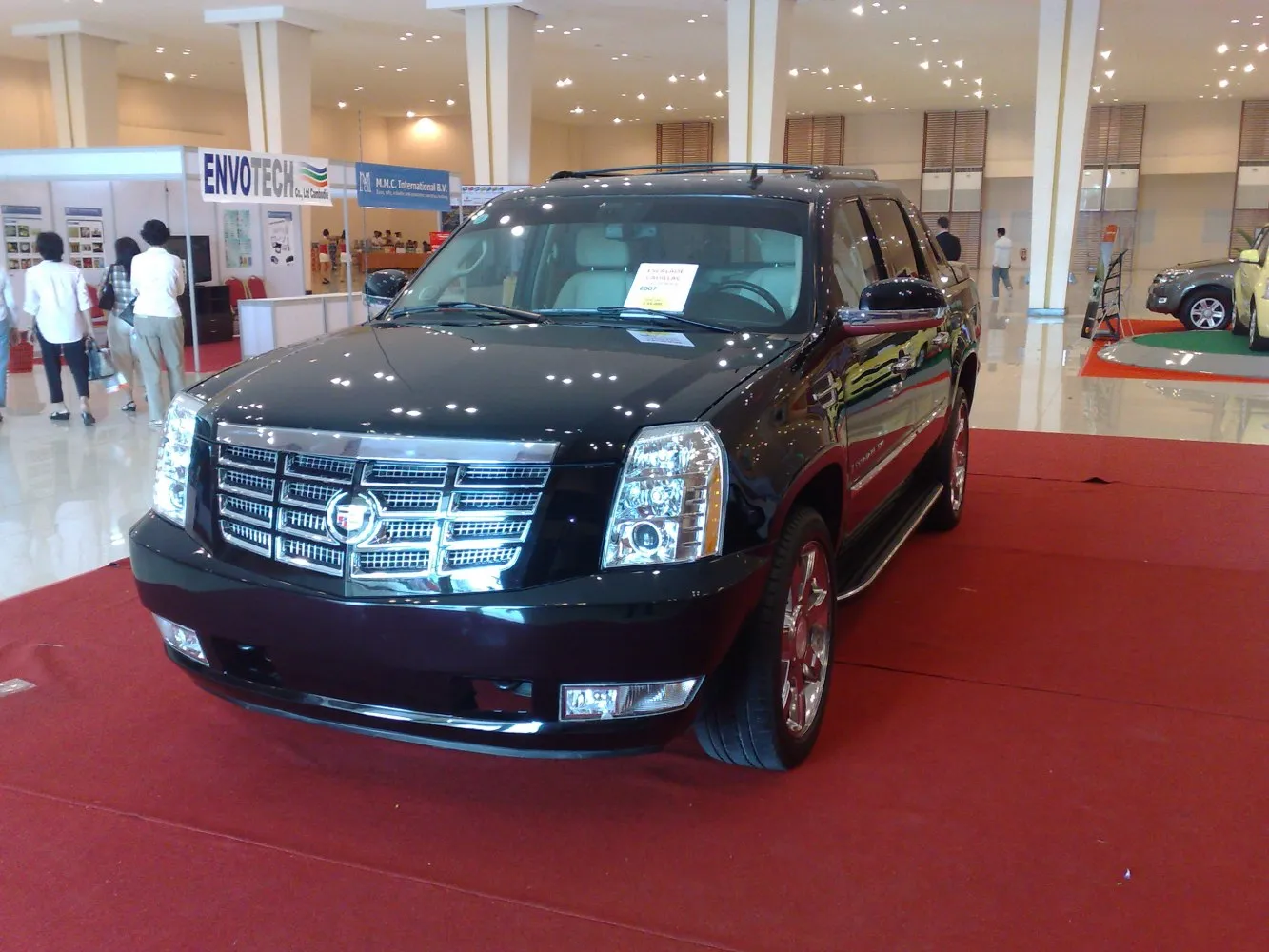 Image for Cadillac Escalade III EXT