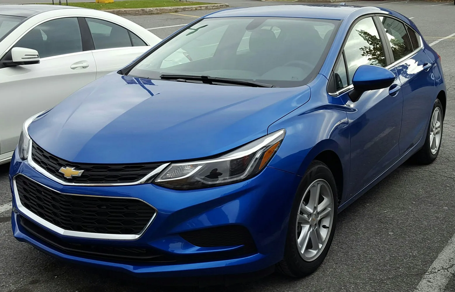 Chevrolet Cruze Hatchback II