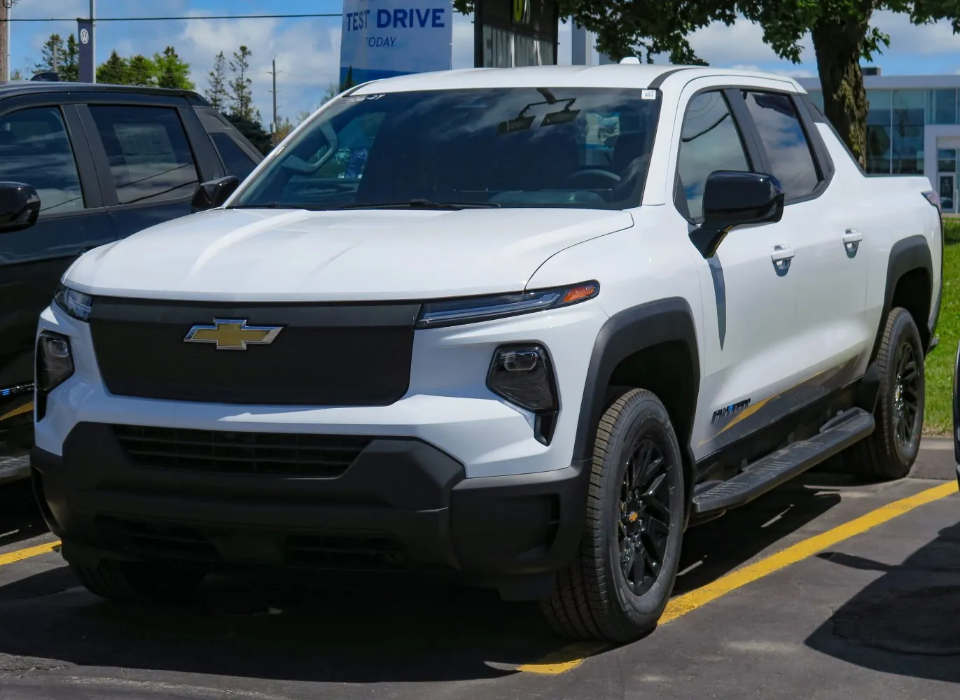 Image for Chevrolet Silverado EV Crew Cab