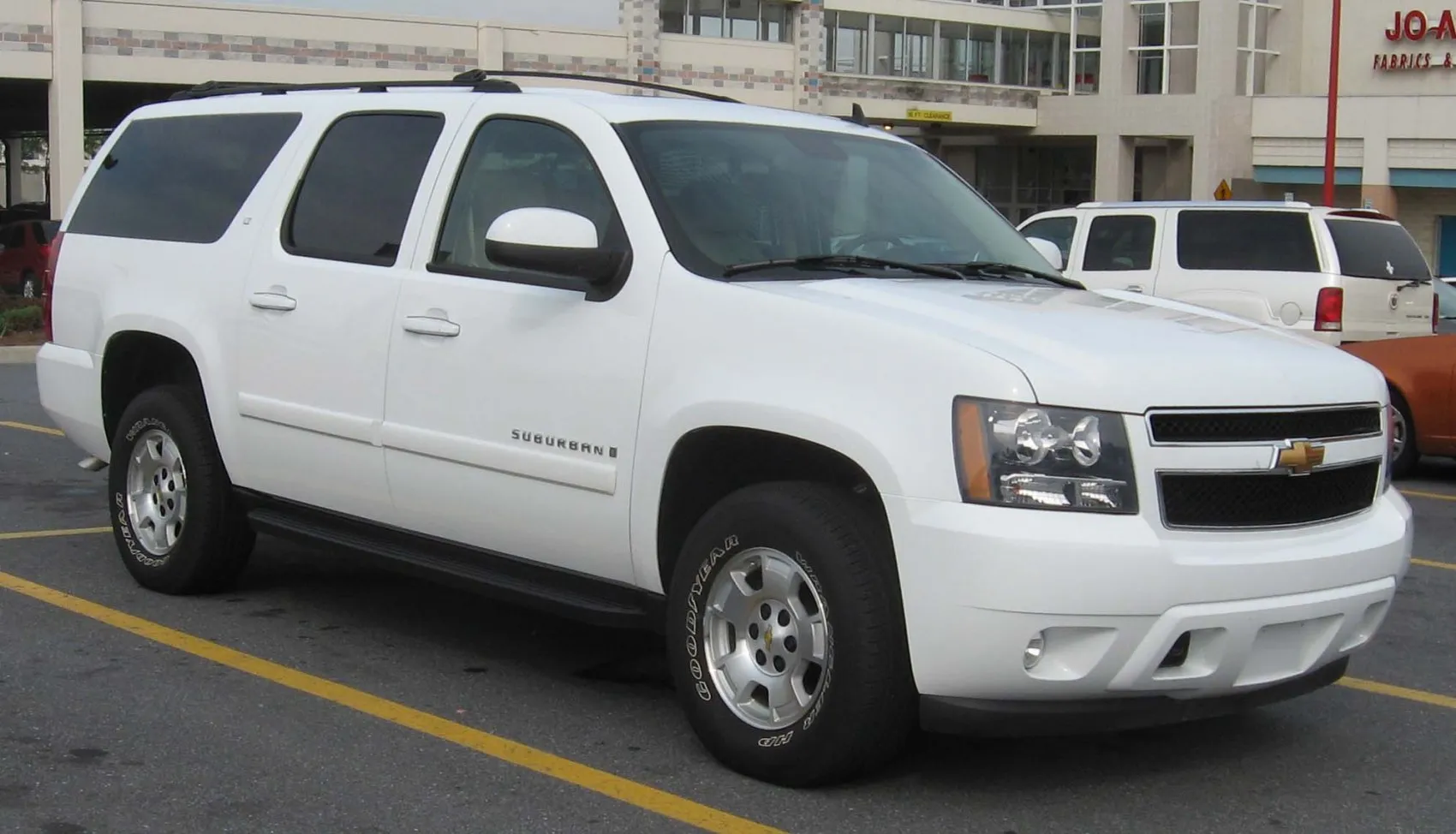 Image for Chevrolet Suburban GMT900