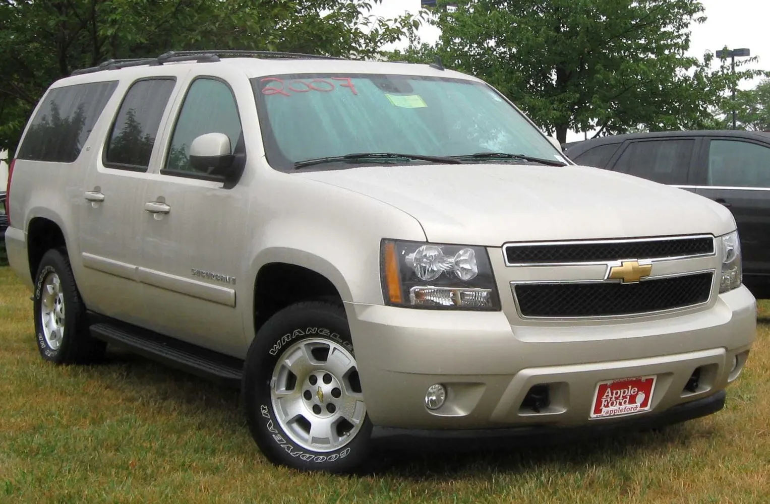 Image for Chevrolet Suburban GMT900