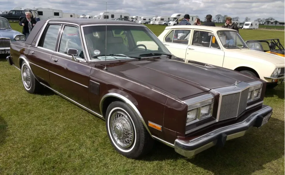 Chrysler Fifth Avenue I