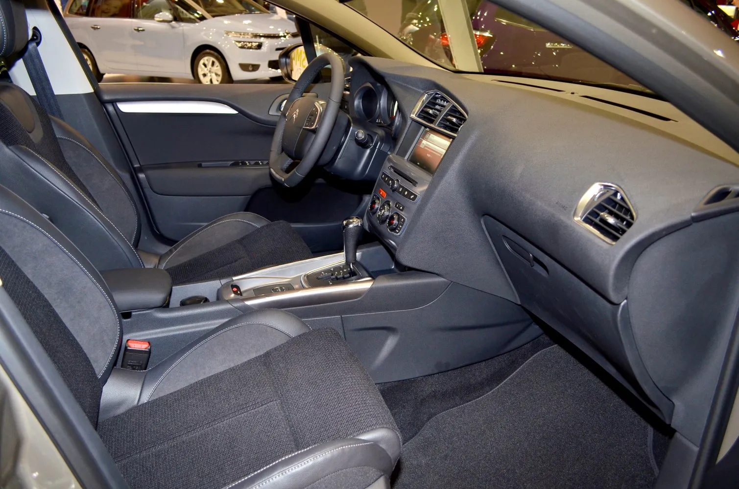 Image for Citroen C4 II Hatchback (Phase II, 2015)