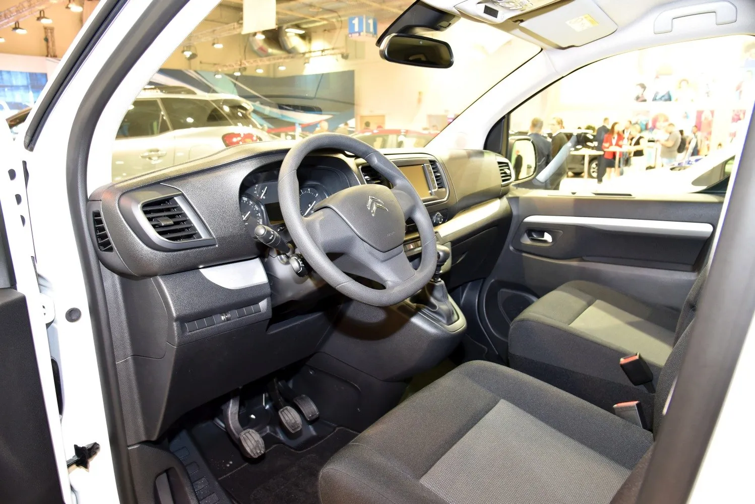 Image for Citroen SpaceTourer XL