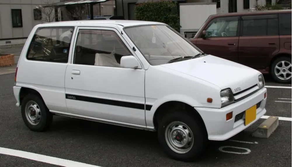Daihatsu Cuore L80,L81