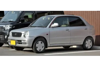 Daihatsu Opti L8