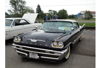 DeSoto Adventurer II Club Coupe