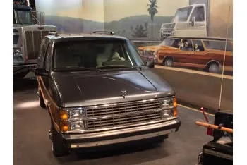 dodge caravan v-facelift-2011