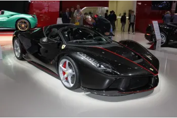 Ferrari LaFerrari Aperta