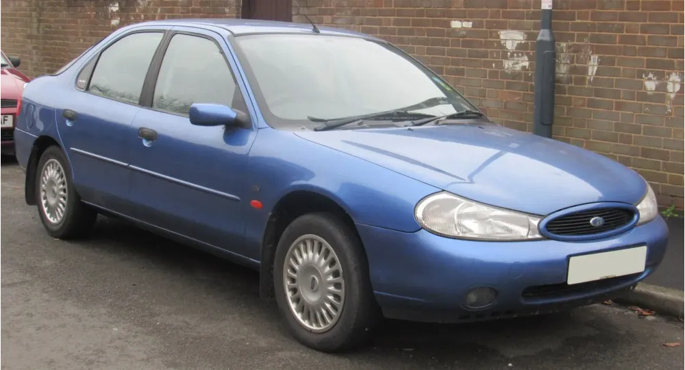 Ford Mondeo I Hatchback (facelift 1996)