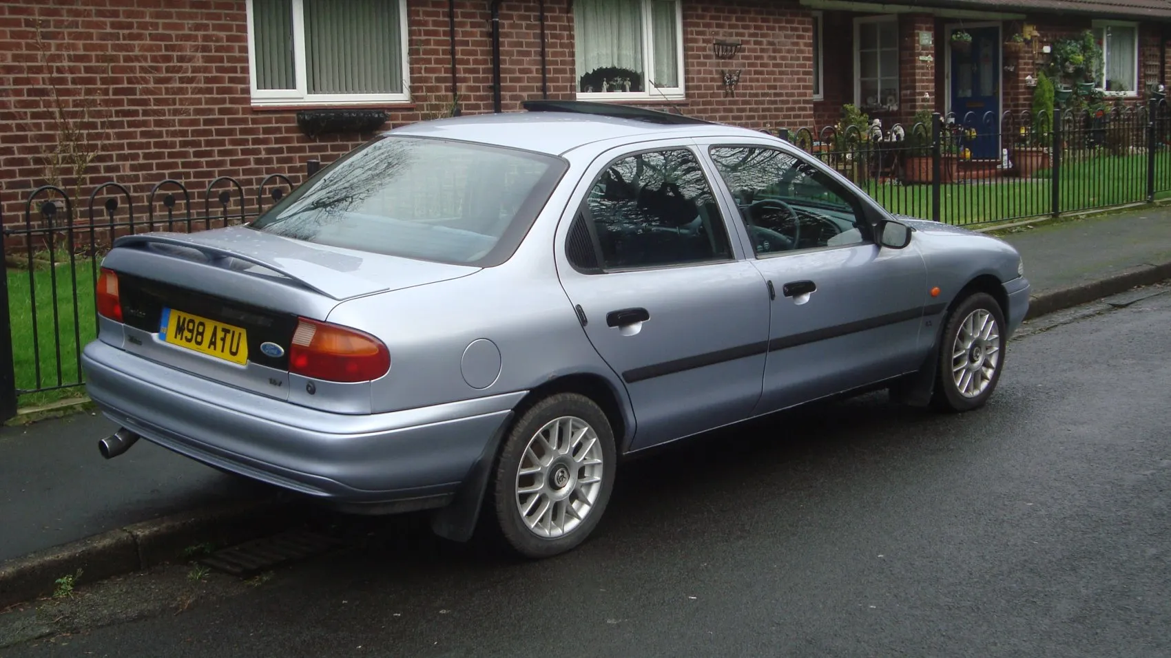 Image for Ford Mondeo I Sedan