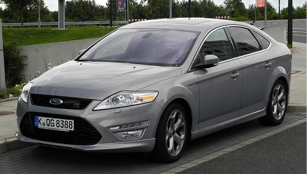 Ford Mondeo III Hatchback (facelift 2010)