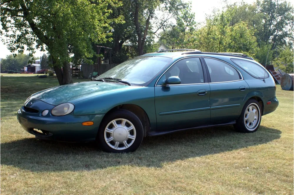 Ford Taurus III Station Wagon