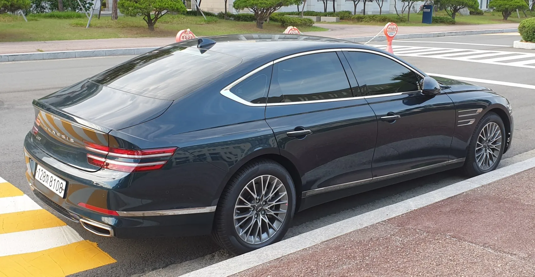 Image for Genesis G80 II