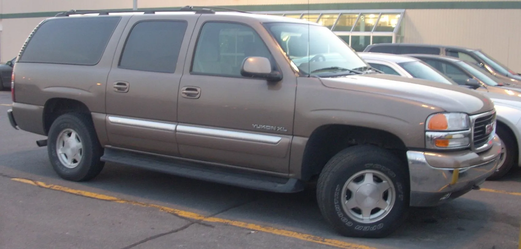 Image for GMC Yukon XL II (GMT800)